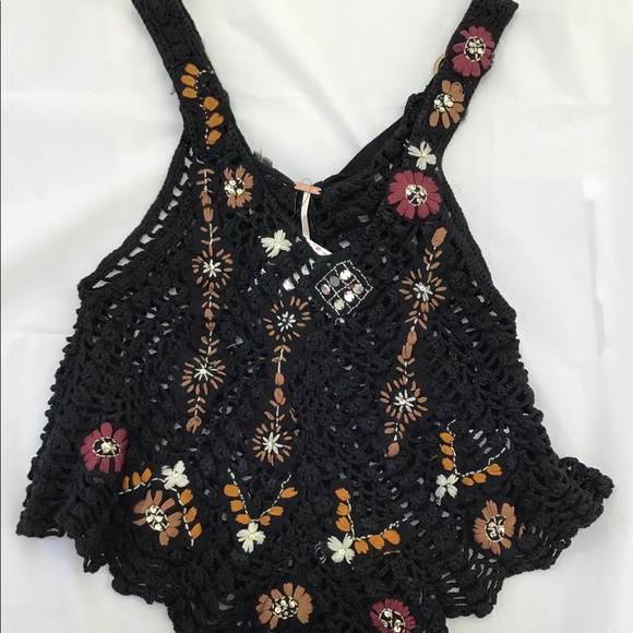 Free People Tops - FREE PEOPLE CROCHETED HALTER TOP